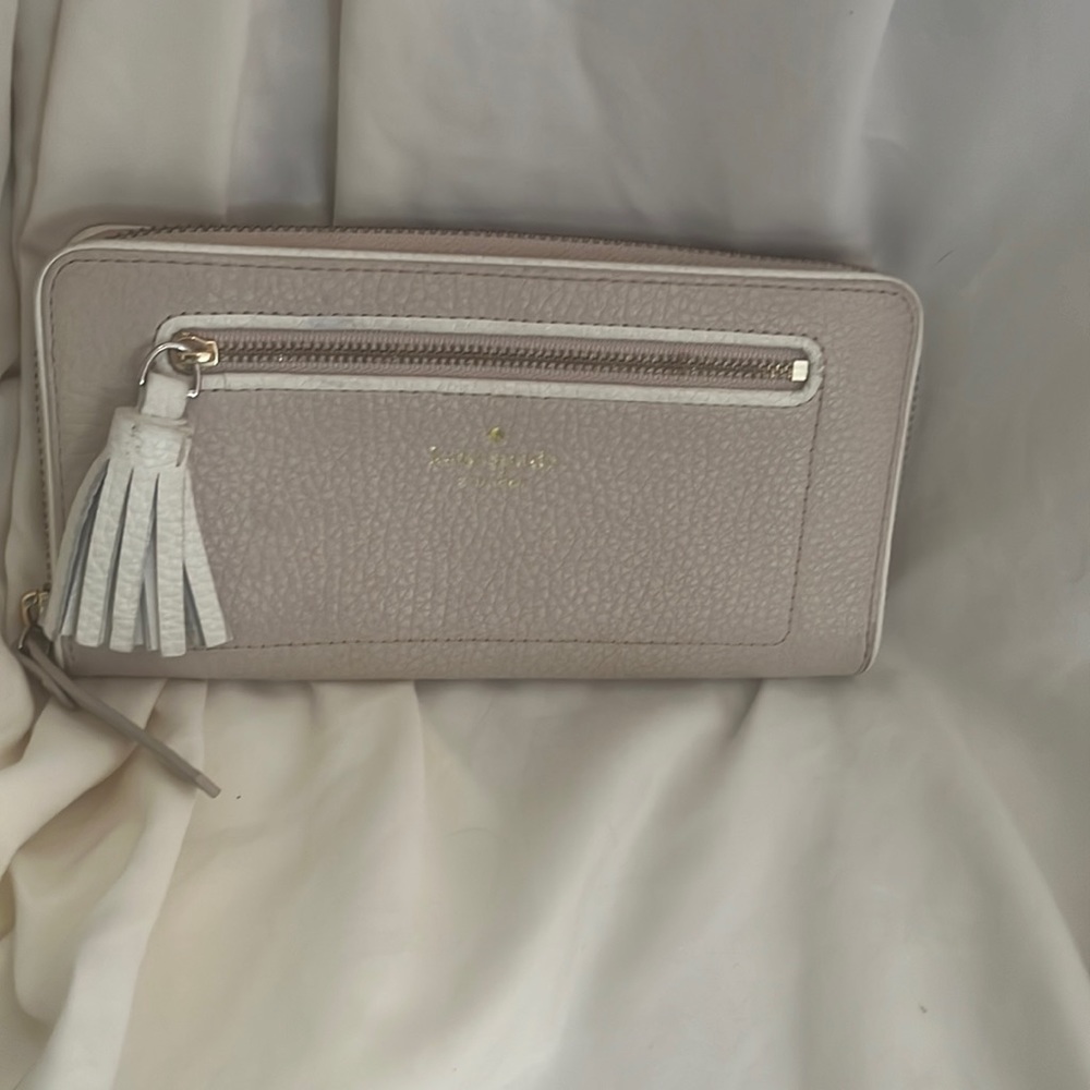 Kate Spade wallet cream and tan